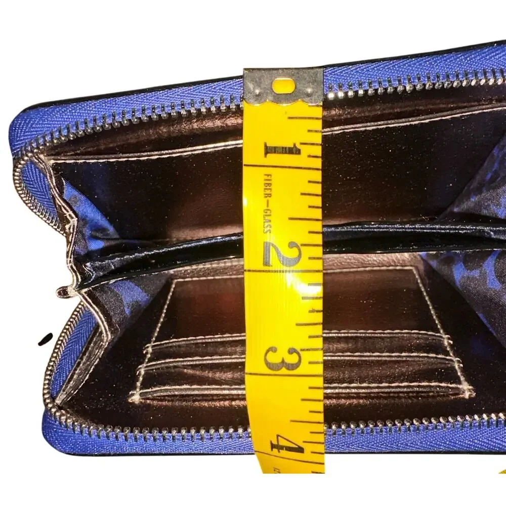 UEC Chic Stella & Dot Blue Chelsea Tech Wallet with Wristlet Strap